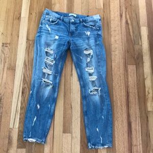 Zara women’s size 4 special denim ripped jeans